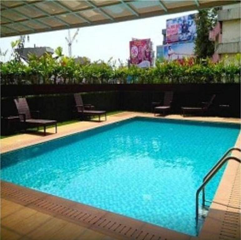 The Pgs Vedanta Hotel Kochi ภายนอก รูปภาพ